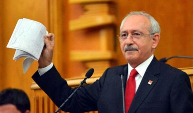 Kılıçdaroğlu CHP grupta gösterdiği kağıtları kimden aldığını açıkladı!