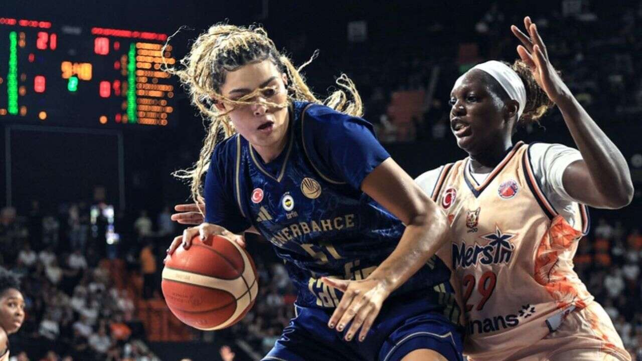 Fenerbahçe Tarfin FIBA Kadınlar Süper Kupası'nın sahibi oldu