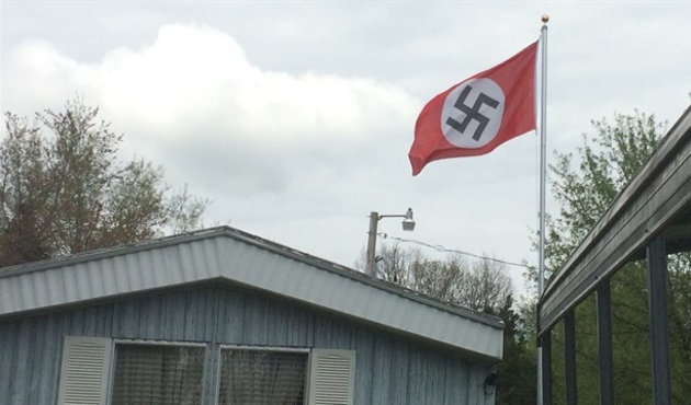 Jandarma kışlasında 'Nazi' bayrağı!