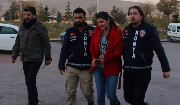 Bebeğini boğduğunu iddia ettiği adamı öldürdü...