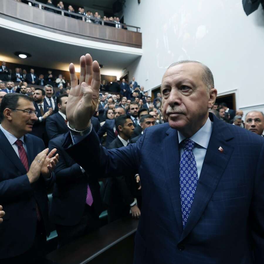 Erdoğan'ın kravatı nereye mesajdı? Aynı gün tarihi anlaşma imzalandı