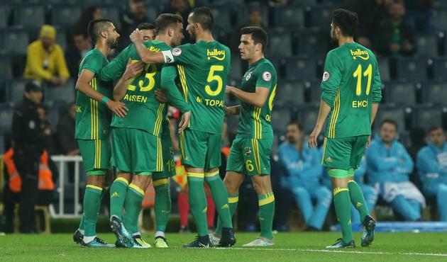 Fenerbahçe'de deprem! 3 hafta yok...