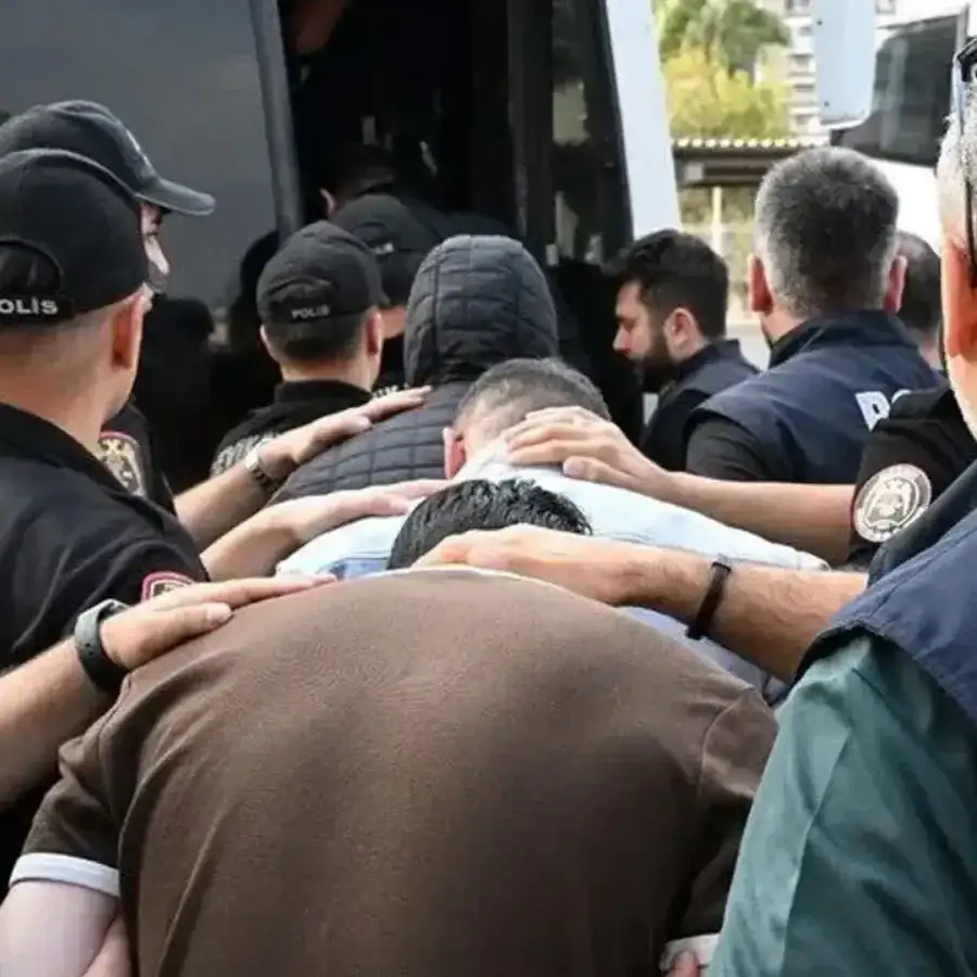 Daltonlar suç örgütüne 30 ilde eş zamanlı operasyon: Tetikçileri WhatsApp gruplarından kiralamışlar...