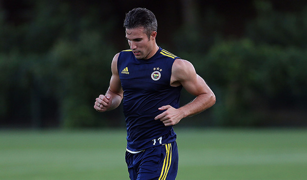 Robin van Persei açıklamalara cevap verdi!