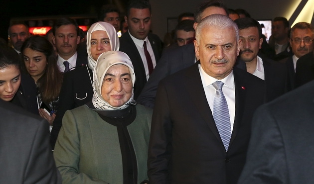 Başbakan Yıldırım "Ayla" filmini izledi... / VİDEO
