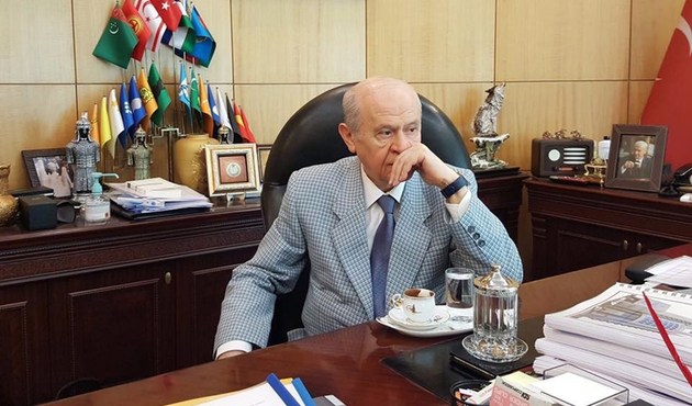 Bahçeli gizli toplantıda MHP'lilere "Bir sırrı var, sabredin" dedi...