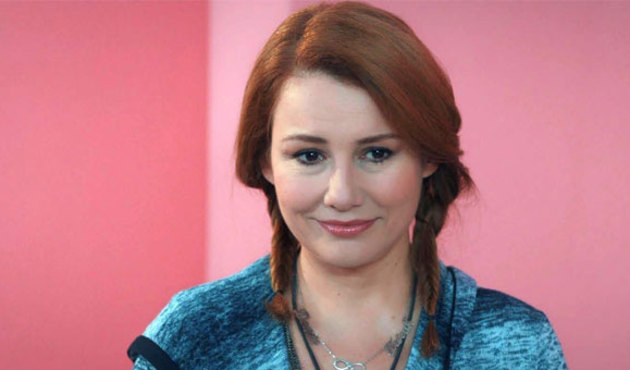 Deniz Seki ne giyeceğini şaşırdı!