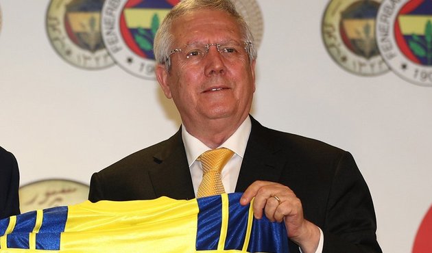 Fenerbahçe genç ismin transferini resmen açıkladı!
