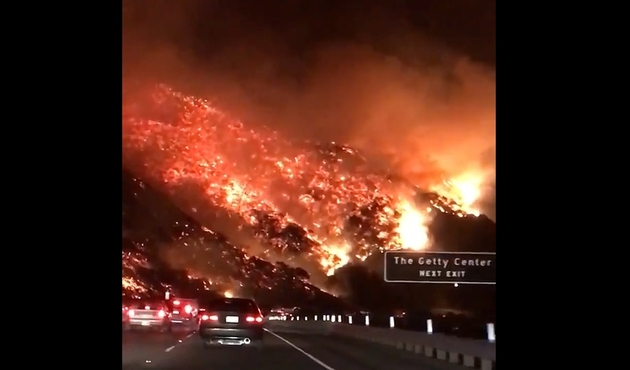 California'daki yangın yayılmaya devam ediyor/VİDEO...