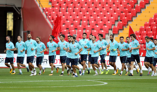 Milli futbolcunun 'Kudüs' paylaşımı!