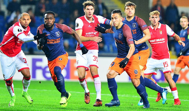 Başakşehir kazansa da Avrupa'ya veda etti!