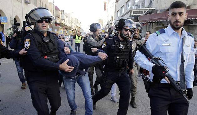 Batı Şeria ve Doğu Kudüs'te 150 Filistinli gözaltına alındı