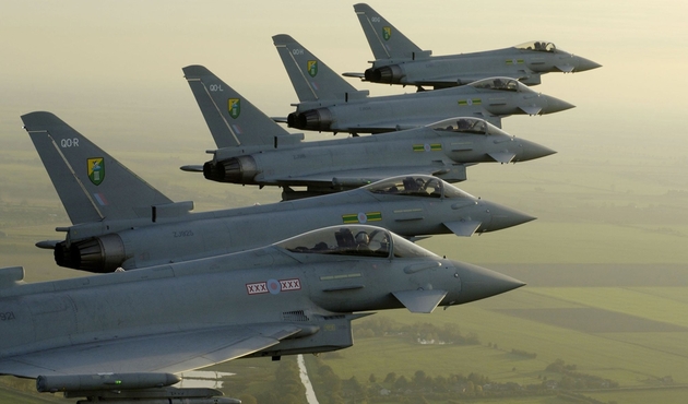 İngiltere'den 24 Eurofighter Typhoon savaş uçağı alacak...