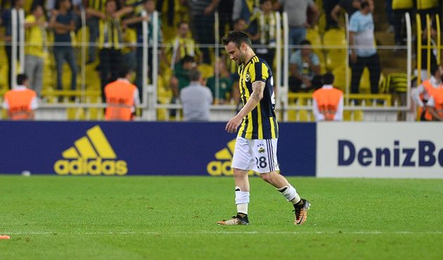Fenerbahçe'de Valbuena şoku! Kızağa çekildi ayrılıyor...