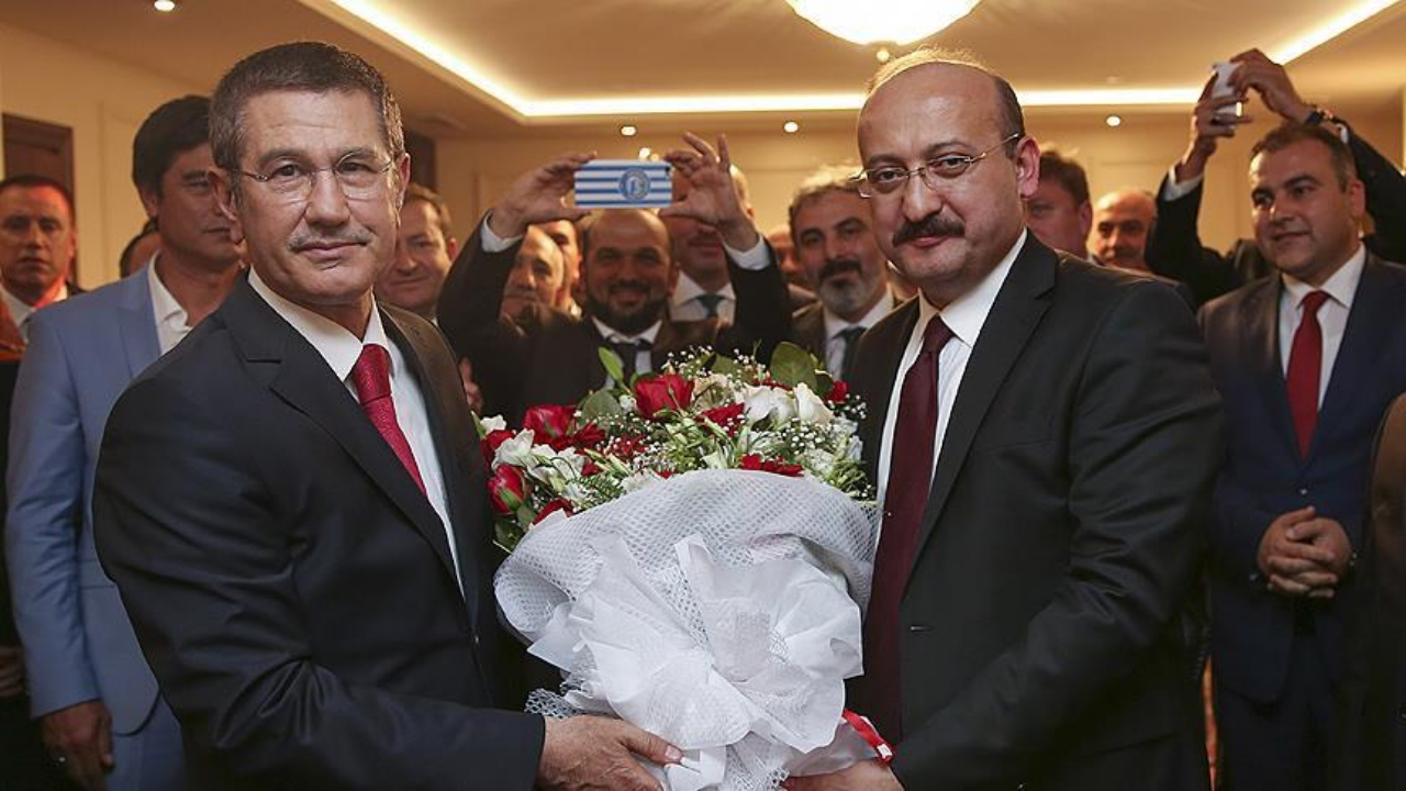 Akdoğan görevi Canikli'ye devretti