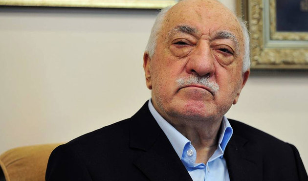 Batı medyasından çok çarpıcı yazı:  Gülen 130 CIA ajanını sakladı