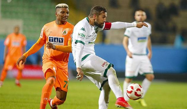 Giresunspor Alanyaspor'u saf dışı bıraktı!