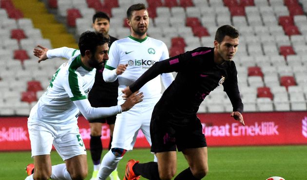 Galatasaray kupada yenildi ama turladı!