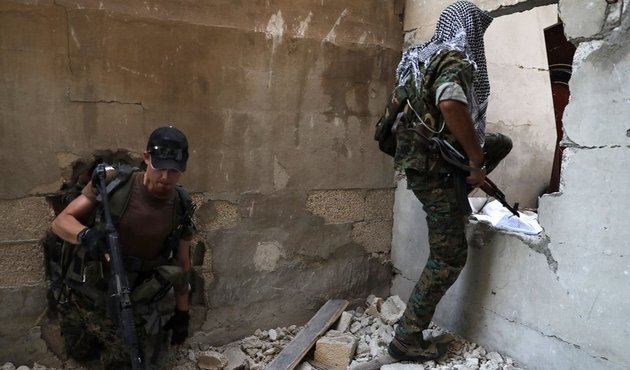 Rusya'dan flaş iddia: ABD, DEAŞ'lılardan 'Yeni Suriye Ordusu' kuruyor!