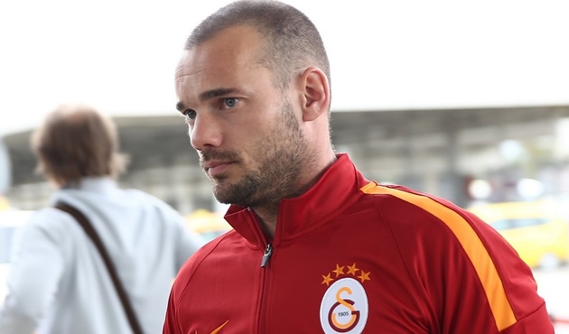 Galatasaray'da sürpriz Sneijder gelişmesi!