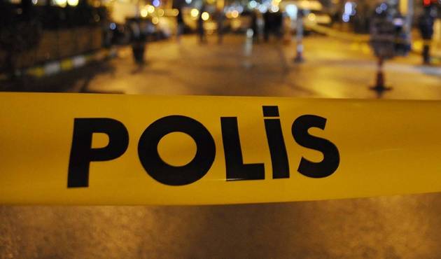 Kızının sevgilisi sanıp ateş açtı, ama kapının arkasında başkası vardı...