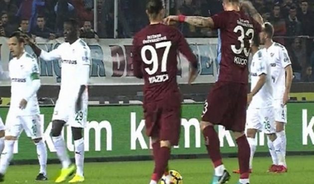 Trabzonspor’da Yusuf Yazıcı ve Juraj Kucka arasında ilginç tartışma!
