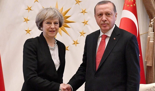 Cumhurbaşkanı Erdoğan, May ile görüştü...
