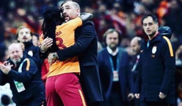 Gomis'ten duygu dolu Tudor mesajı