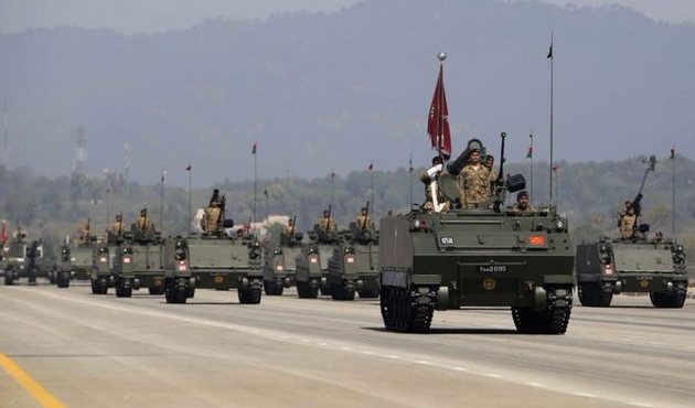 Pakistan, ABD'ye rest çekti! "ABD'den gelecek paraya ihtiyacımız yok"