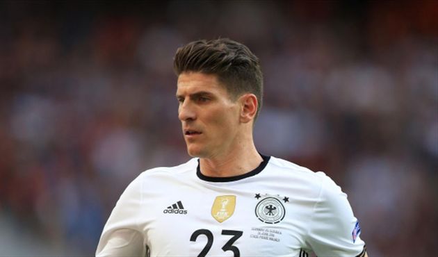 Mario Gomez yuvaya geri dönüyor!