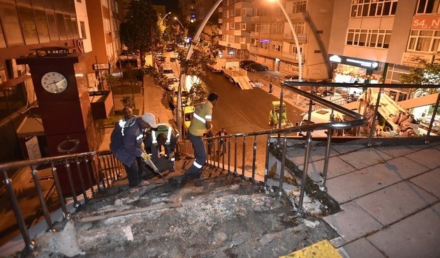 Ankara'da Melih Gökçek'in üst geçiti de gitti!