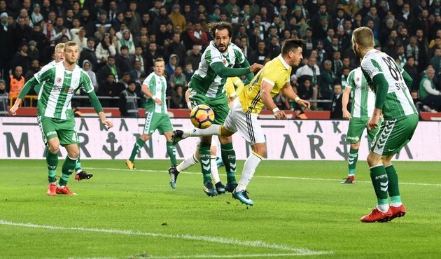 Fenerbahçe Konyaspor ile puanları bölüştü!