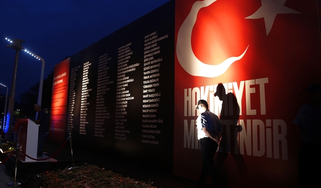 Sivil şehitlerin ailelerine de yardım eli uzanıyor... Türkiye Şehit Yakınları ve Gaziler Dayanışma Vakfı kuruldu
