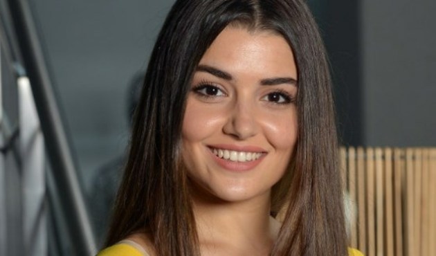 Hande Erçel yeniden bıçak altına yattı!
