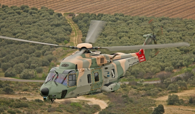 Umman'da askeri helikopter düştü...
