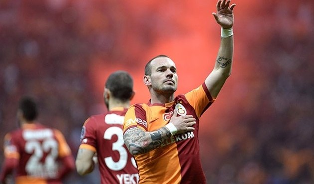 Galatasaray bombayı patlatıyor! Sneijder geliyor...