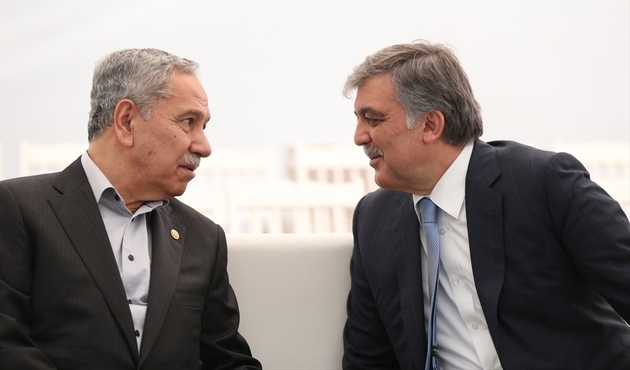 O da safını belli etti! Bülent Arınç, Abdullah Gül'ün tweetlerini paylaştı...