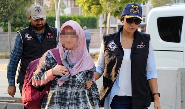 FETÖ'nün "kadınlardan sorumlu il imamına 15 yıl hapis...
