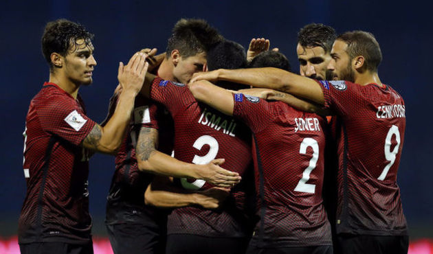 Galatasaray, milli yıldızı kadrosuna katmak istiyor!