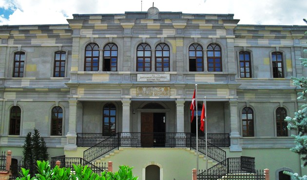 Devlet üniversitesinde "Yabancı öğrenci" yolsuzluğu!