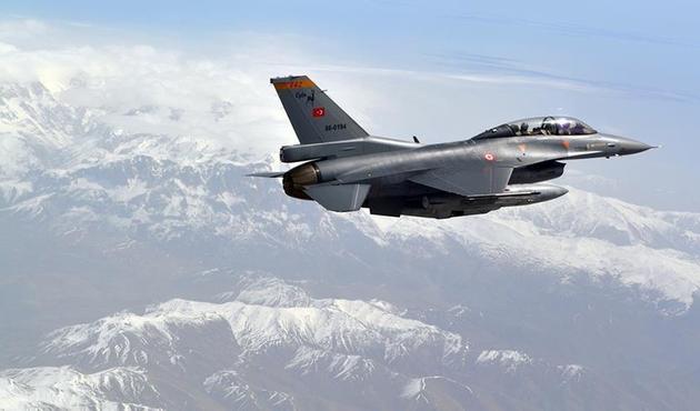 Irak'ın kuzeyinden ateş açan PKK'lılar vuruldu!
