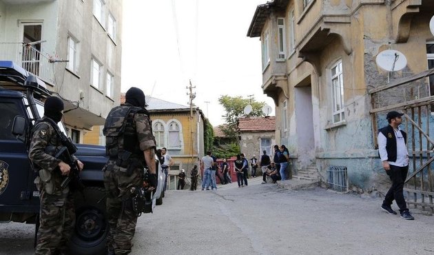Ankara, Etimesgut'ta saldırı hazırlığındaki teröristler yakalandı!