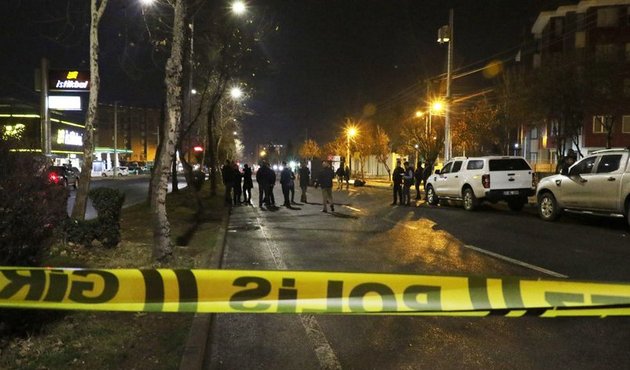 Diyarbakır'da hükümet konağına bombalı saldırı!
