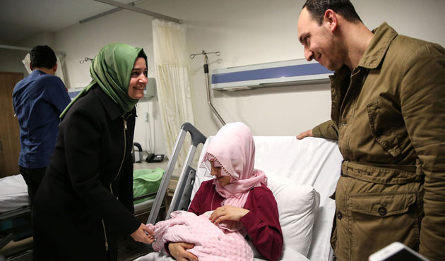 Bakan Kaya'dan anlamlı ziyaret!