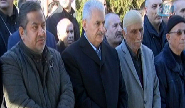 Başbakan Binali Yıldırım, ilkokul öğretmeninin cenaze törenine katıldı