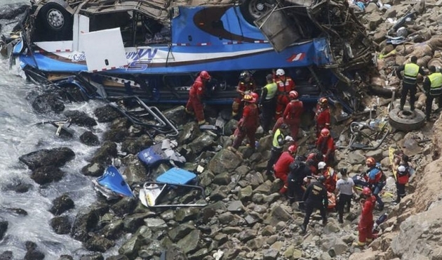 Peru'da otobüs faciası: Çok sayıda ölü var...