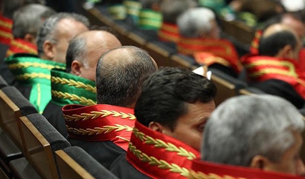 HSK'dan flaş karar: 7 hakim göreve iade edildi...