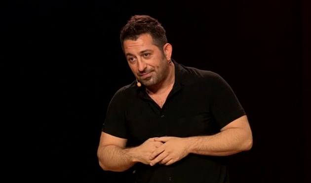 Cem Yılmaz stand up gösterileriyle yeniden sahnelerde!