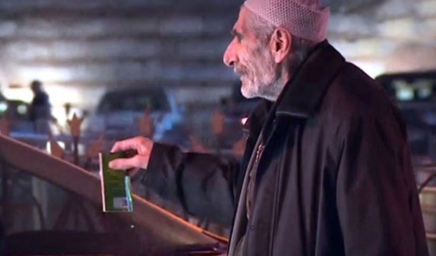 Bir zamanların ünlü oyuncusunun hali yürekleri dağladı!