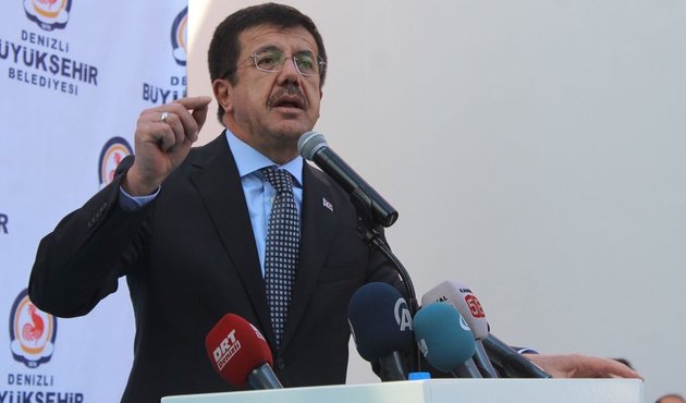 Bakan Zeybekçi: "Silahım ve 3 şarjör ile kapıda bekledim"